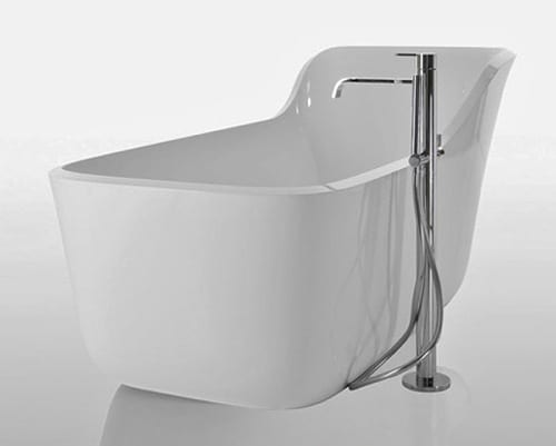 asian-inspired bathtub