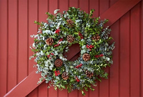 classic holiday wreath