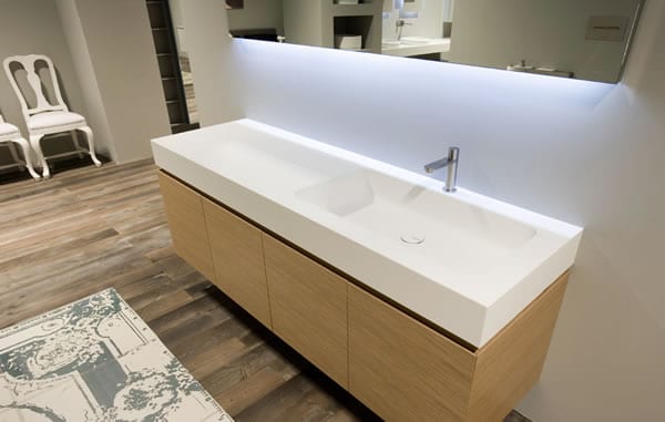Sleek Bathroom Sensibility: Arco Countertop by Antonio Lupi 