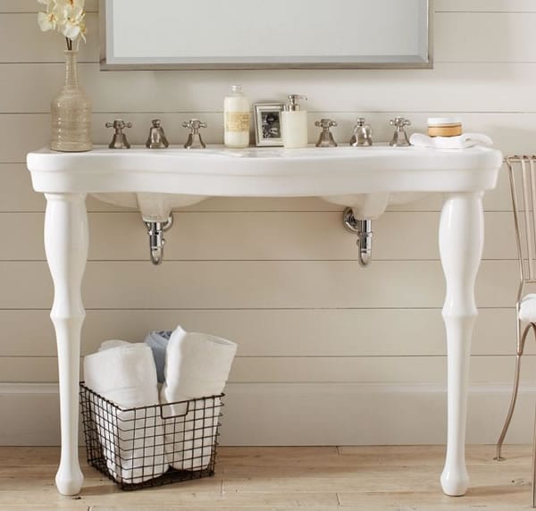 Country style bathroom sink