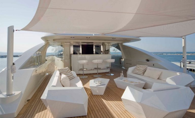 Pure Luxury: Darlings Danama Yacht Furniture by Vondom