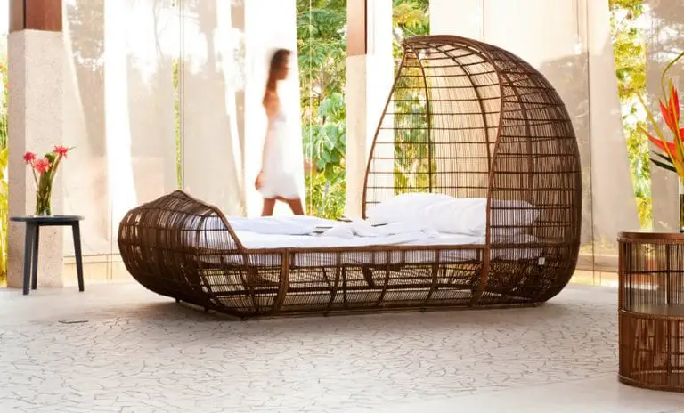 Exotic contemporary bed design