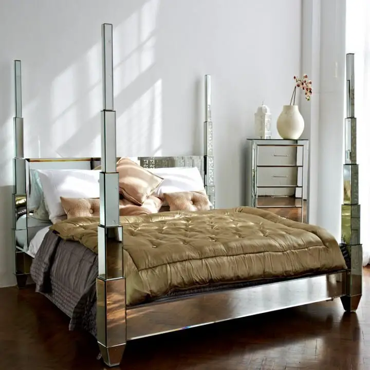 glass four poster beds